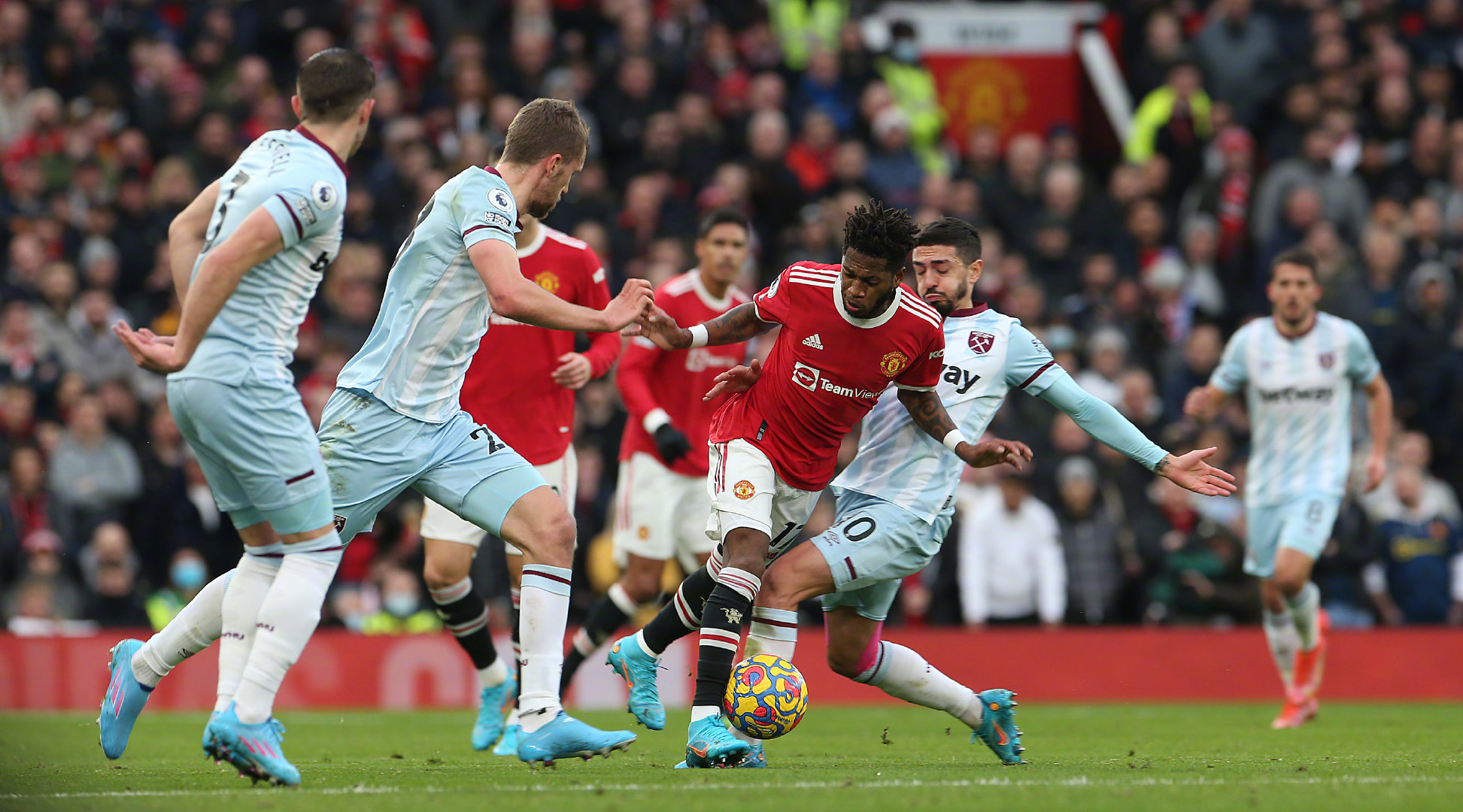 扮演着至关 扮演着至关