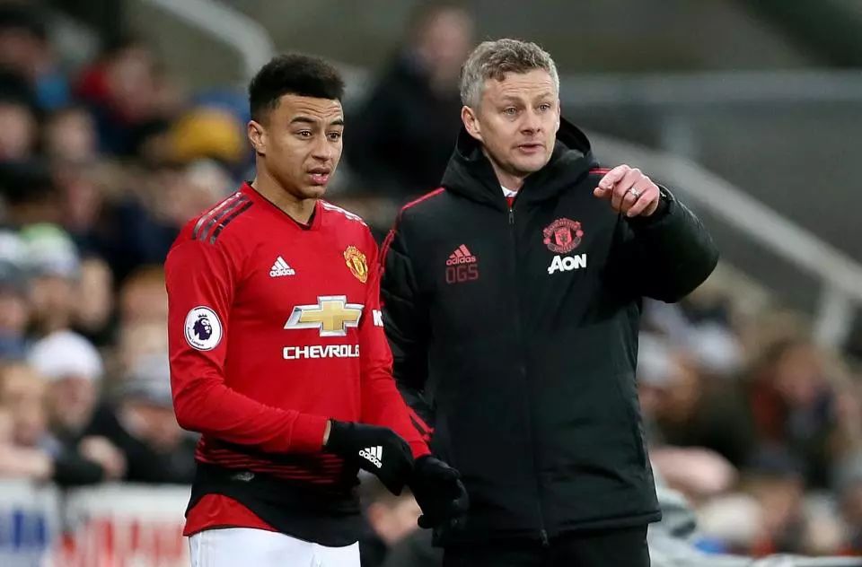 沃克签约至 沃克签约至